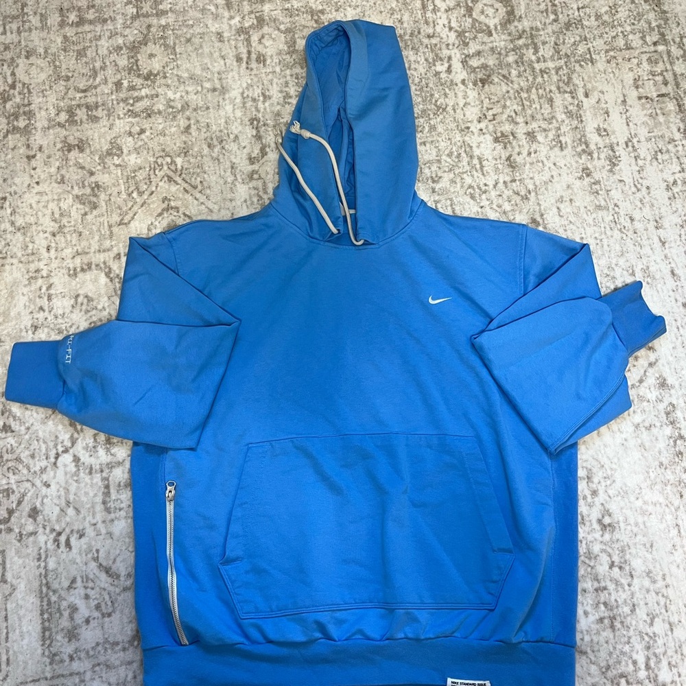 Nike Standard Issue - DRI-Fit Basketball Hoodie - blue - XL